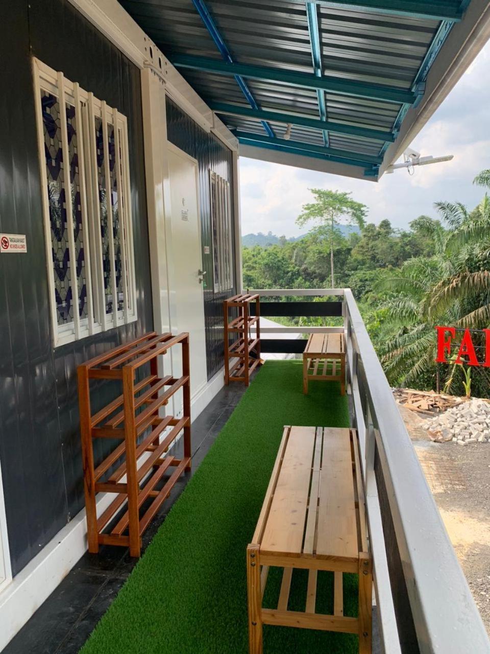 Farhani Cabin Stay Kampong Batu Lima Exterior photo
